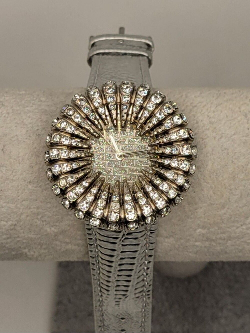 ▪︎Cache Women's Watch
